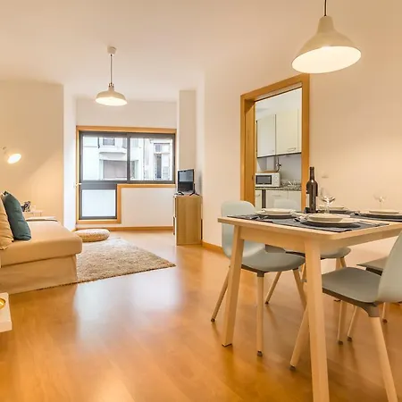 Apartment Camoes Executive Flat *